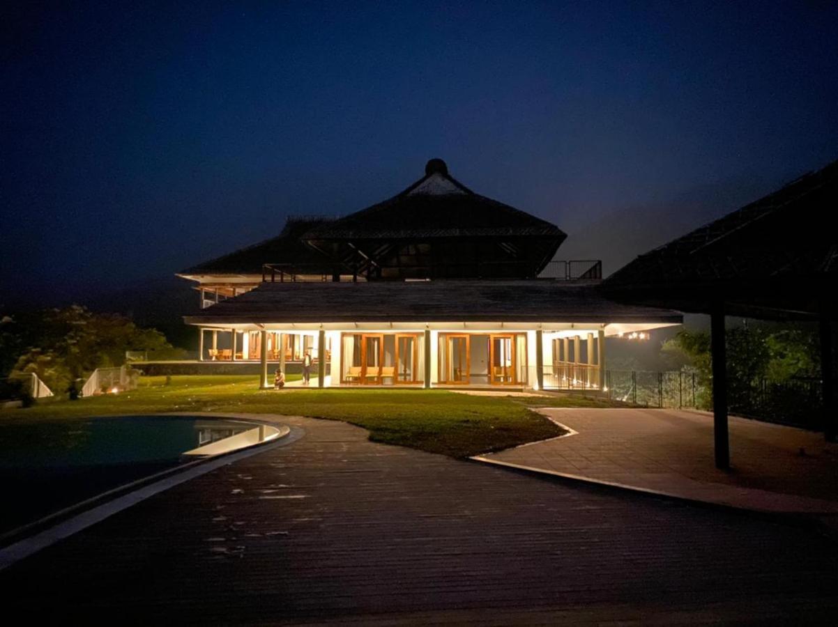 Mountain Shadows Resort วายานาด ภายนอก รูปภาพ